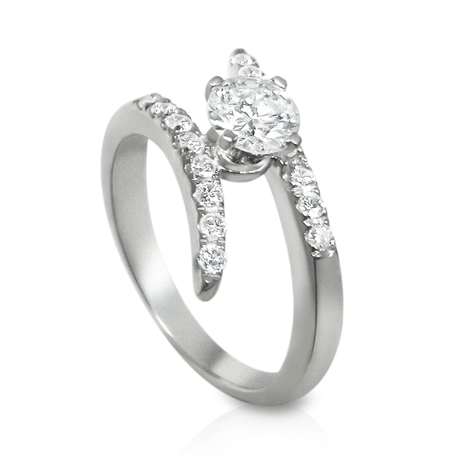 https://www.goldiam.easystockhosting.com/sites/default/files/10025-1_whitegold_diamond.jpg