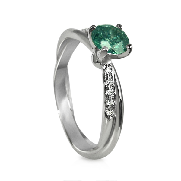 https://www.goldiam.easystockhosting.com/en/sites/default/files/10123_whitegold_emerald.jpg