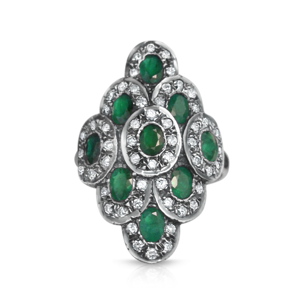 https://www.goldiam.easystockhosting.com/sites/default/files/150_whitegold_emerald.jpg