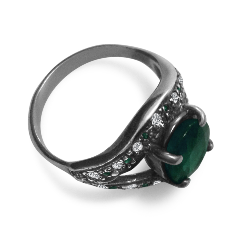 https://www.goldiam.easystockhosting.com/sites/default/files/175_whitegold_emerald.jpg