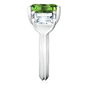https://www.goldiam.easystockhosting.com/en/sites/default/files/1935648-121S_whitegold_emerald.jpg