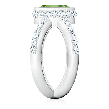 https://www.goldiam.easystockhosting.com/en/sites/default/files/1935648-43S_whitegold_emerald.jpg