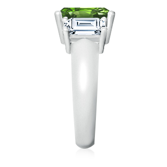 https://www.goldiam.easystockhosting.com/en/sites/default/files/1935648-5S_whitegold_emerald.jpg