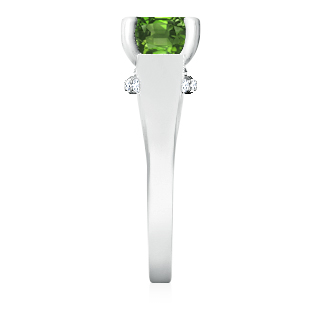 https://www.goldiam.easystockhosting.com/en/sites/default/files/1935648-62S_whitegold_emerald.jpg