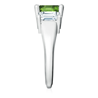 https://www.goldiam.easystockhosting.com/sites/default/files/1935648-80S_whitegold_emerald.jpg