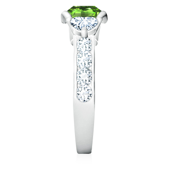 https://www.goldiam.easystockhosting.com/en/sites/default/files/1935648-89S_whitegold_emerald.jpg
