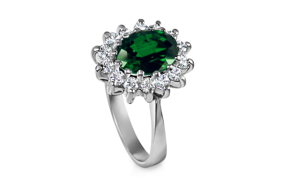 https://www.goldiam.easystockhosting.com/en/sites/default/files/4021_whitegold_emerald_1.jpg