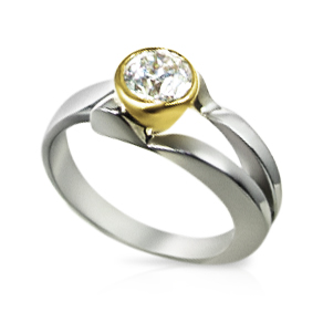 https://www.goldiam.easystockhosting.com/en/sites/default/files/7200_whitegold_rotated.jpg