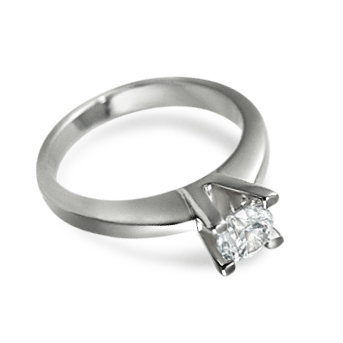 https://www.goldiam.easystockhosting.com/sites/default/files/8933_whitegold_rotated_0.jpg