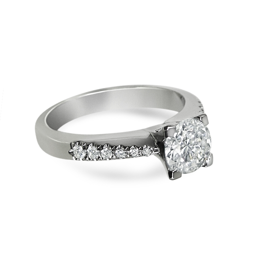 https://www.goldiam.easystockhosting.com/sites/default/files/8933s%282%29_whitegold_rotated.jpg