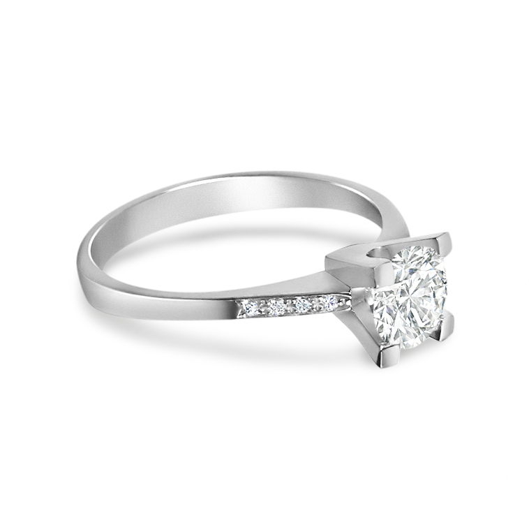 https://www.goldiam.easystockhosting.com/sites/default/files/9025_1_whitegold_rotated.jpg