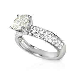 https://www.goldiam.easystockhosting.com/sites/default/files/9323whitegold_rotated.jpg