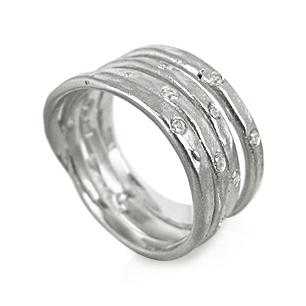 https://www.goldiam.easystockhosting.com/sites/default/files/9373_whitegold.jpg