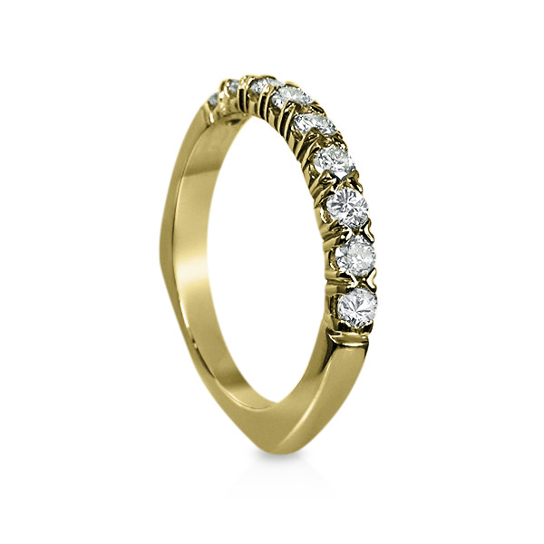 טבעת נישואין יהלומים