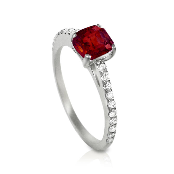 https://www.goldiam.easystockhosting.com/sites/default/files/9996_whitegold_ruby.jpg