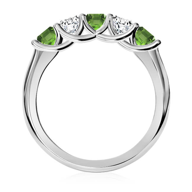https://www.goldiam.easystockhosting.com/sites/default/files/A52215-1-F_whitegold_emerald.jpg