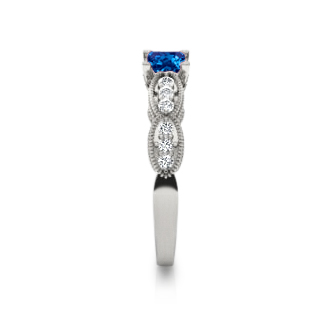 https://www.goldiam.easystockhosting.com/sites/default/files/D39550-4_whitegold_sapphire_0.jpg