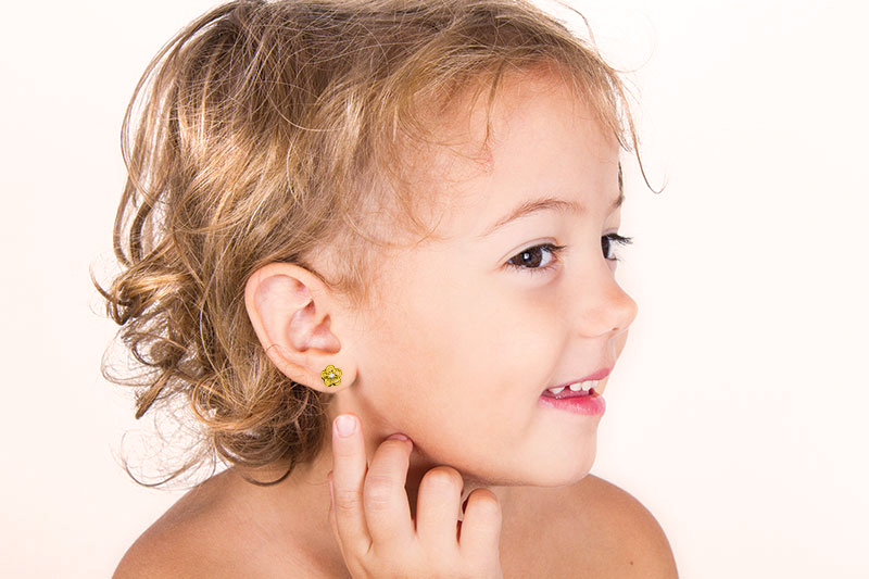 https://www.goldiam.easystockhosting.com/en/sites/default/files/E42426-3_Ear_girl.jpg