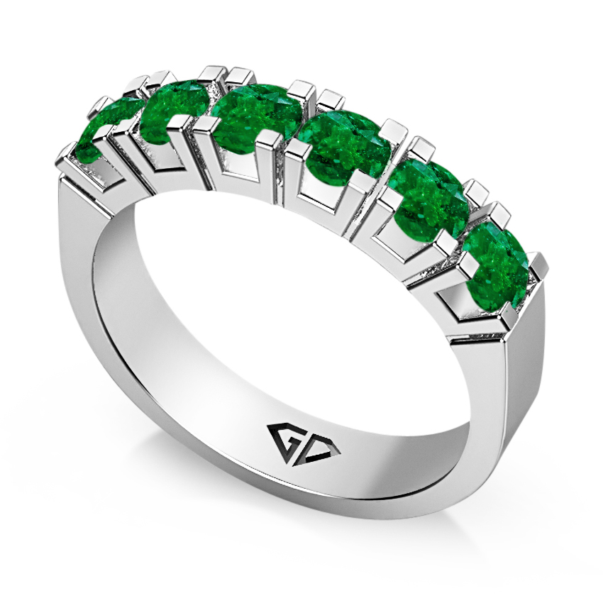 https://www.goldiam.easystockhosting.com/en/sites/default/files/GOD-0015_whitegold_emerald_0.jpg