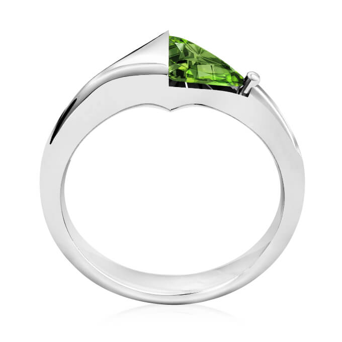 https://www.goldiam.easystockhosting.com/sites/default/files/R38895-2F_whitegold_emerald.jpg