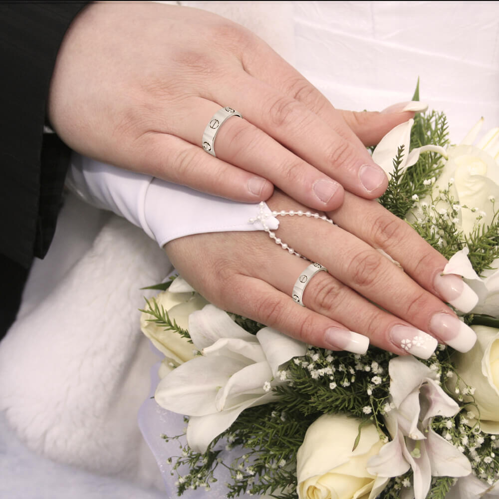 https://www.goldiam.easystockhosting.com/en/sites/default/files/W52275-3-W52275-4_wedding1.jpg