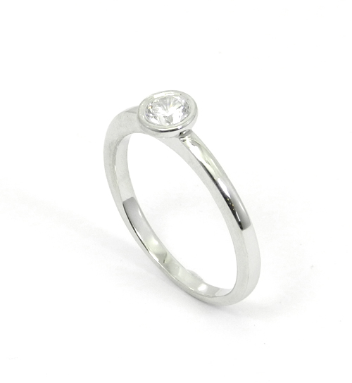 טבעת יהלום סוליטר פשוטה ויפה